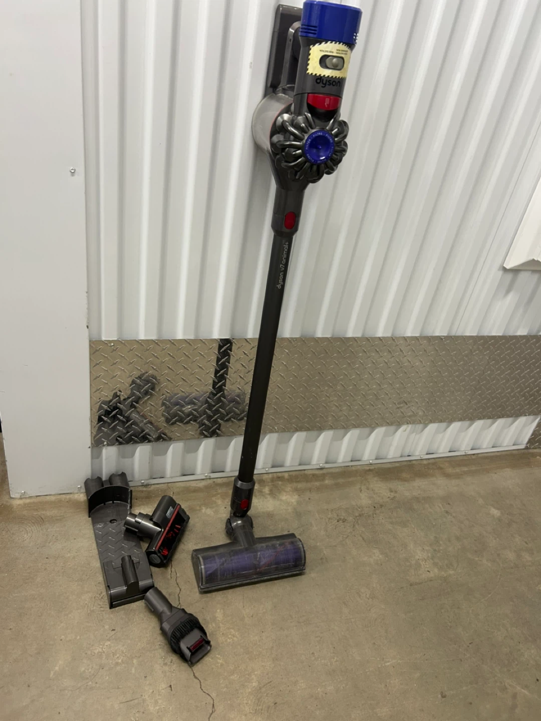 Dyson V7 Animal Cordless Vacuum