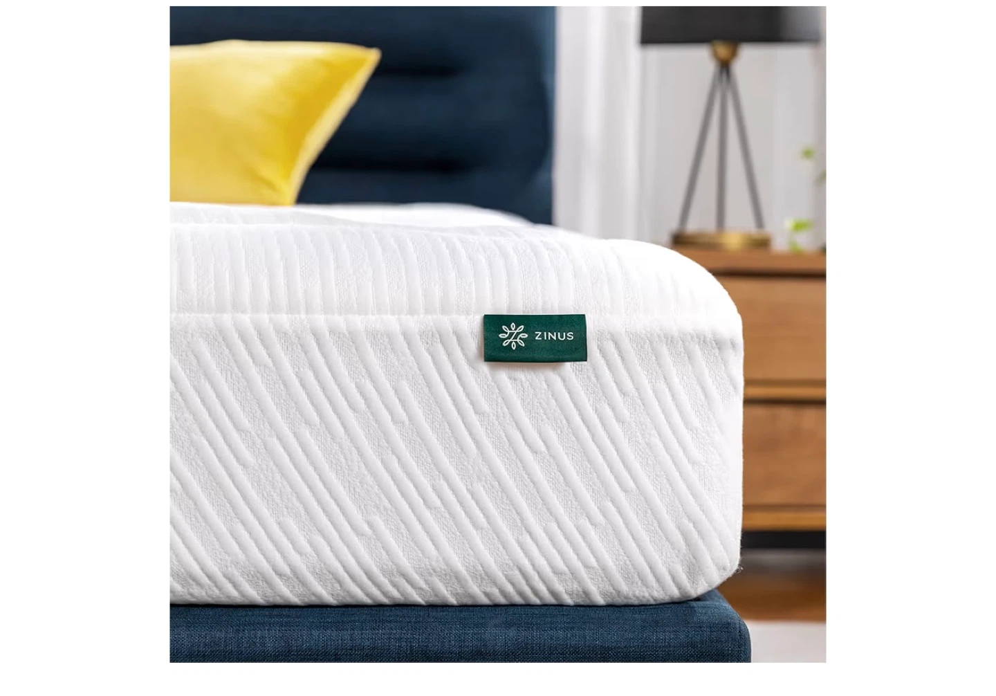Zinus queen mattress - photo 2