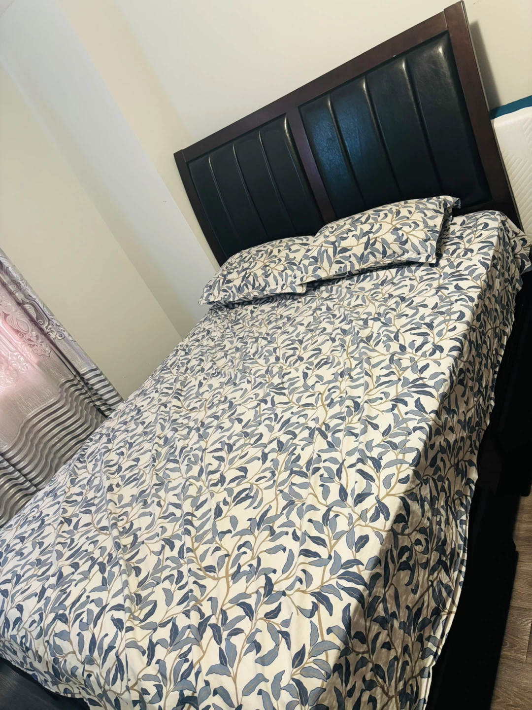 Wooden Bed Frame with mattress - photo 2
