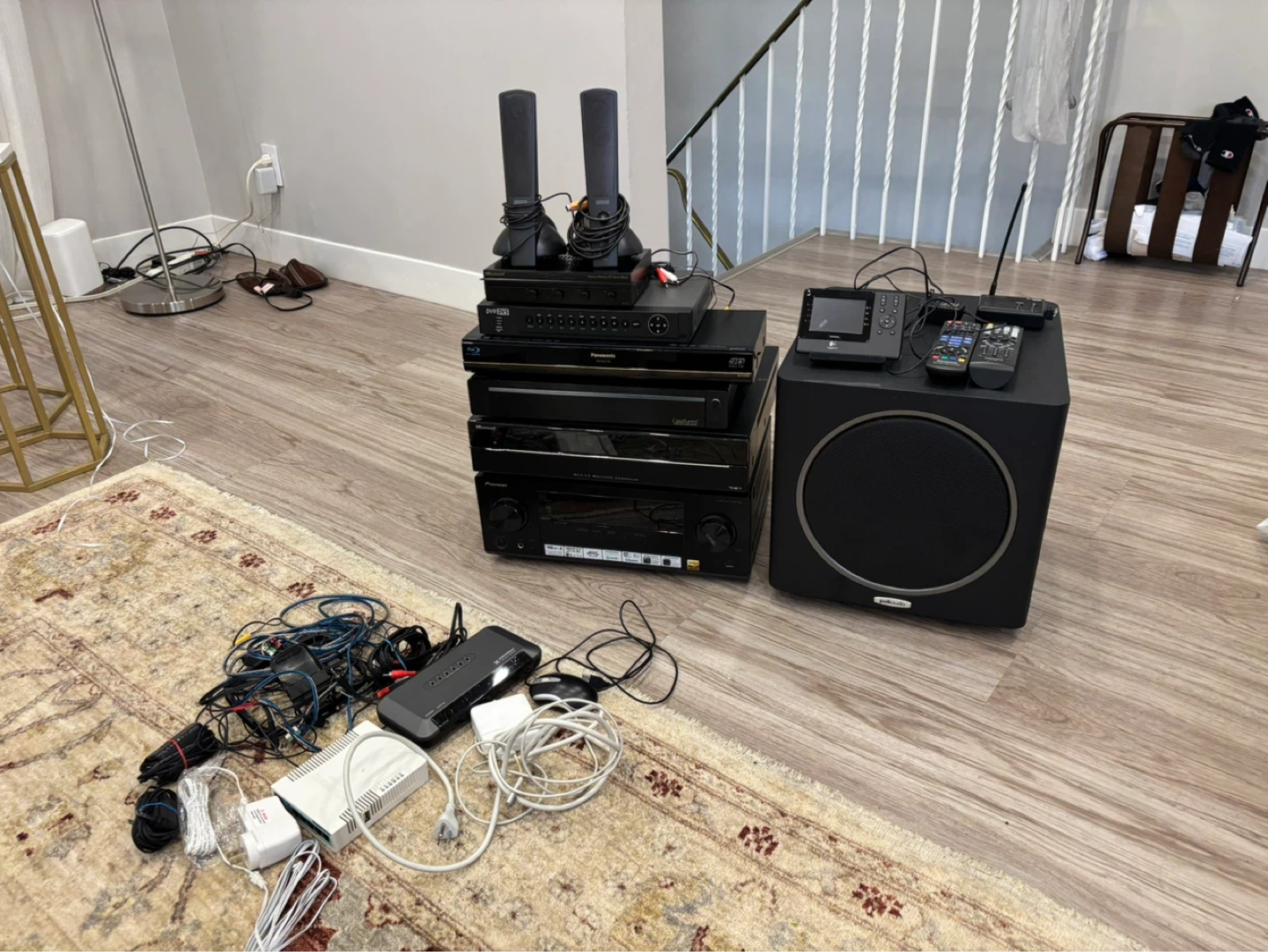 Home Theatre System Components and Accessories - photo 2