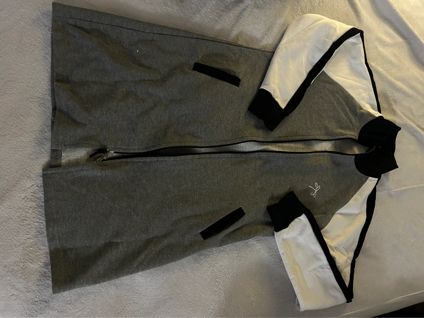 Grey/White Zip-Up long Jacket