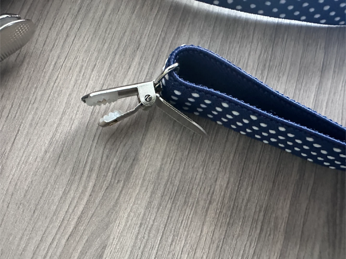Brand New Navy Blue Polka Dot Adjustable Mitt Glove Clips ⚽️ - photo 4