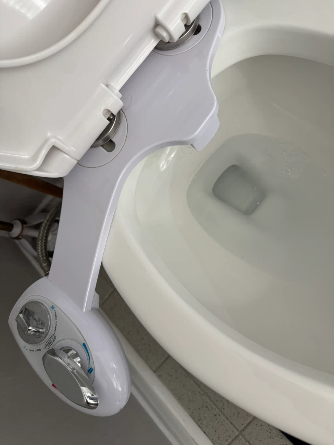 White Bidet Attachment - photo 4