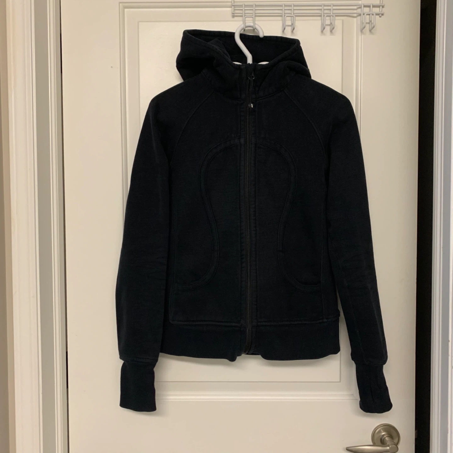 ⚽️ Lululemon Black Full Zip Hoodie