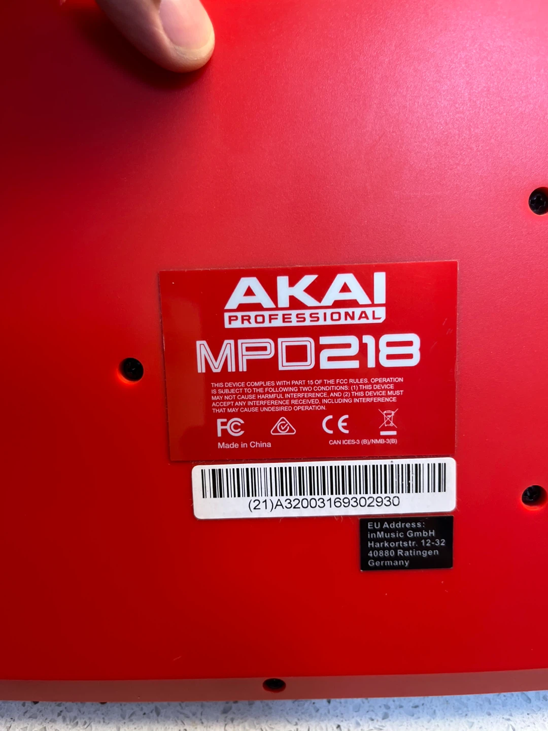 ⚽ AKAI MPD218 Performance Pad Controller - photo 3