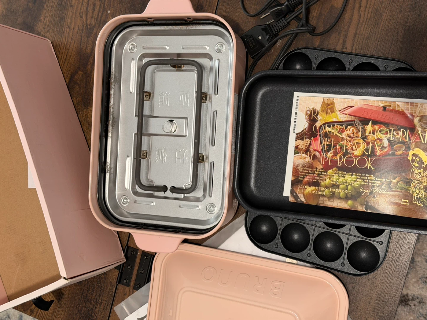 BRUNO Hot Plate Multi Cooker Pink | Takoyaki Tray Included - photo 4