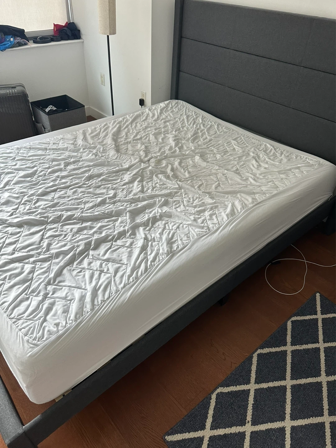 Moving out tomorrow (June 18) - Queen Size Mattress - photo 2