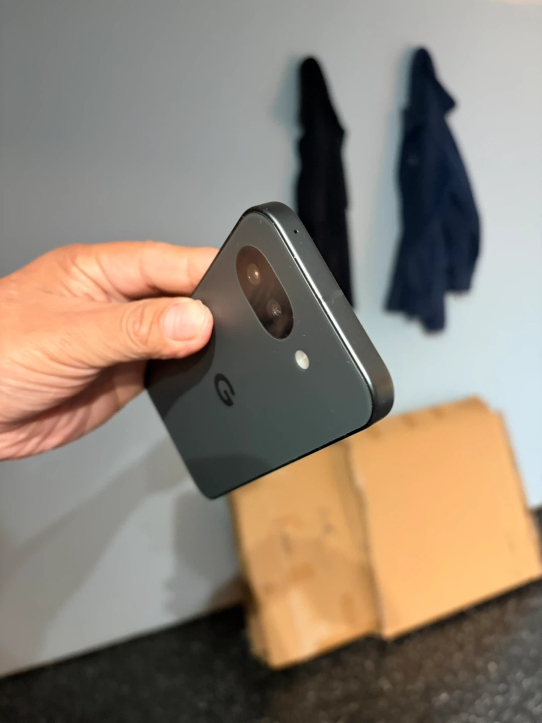 Google Pixel Smartphone - photo 2