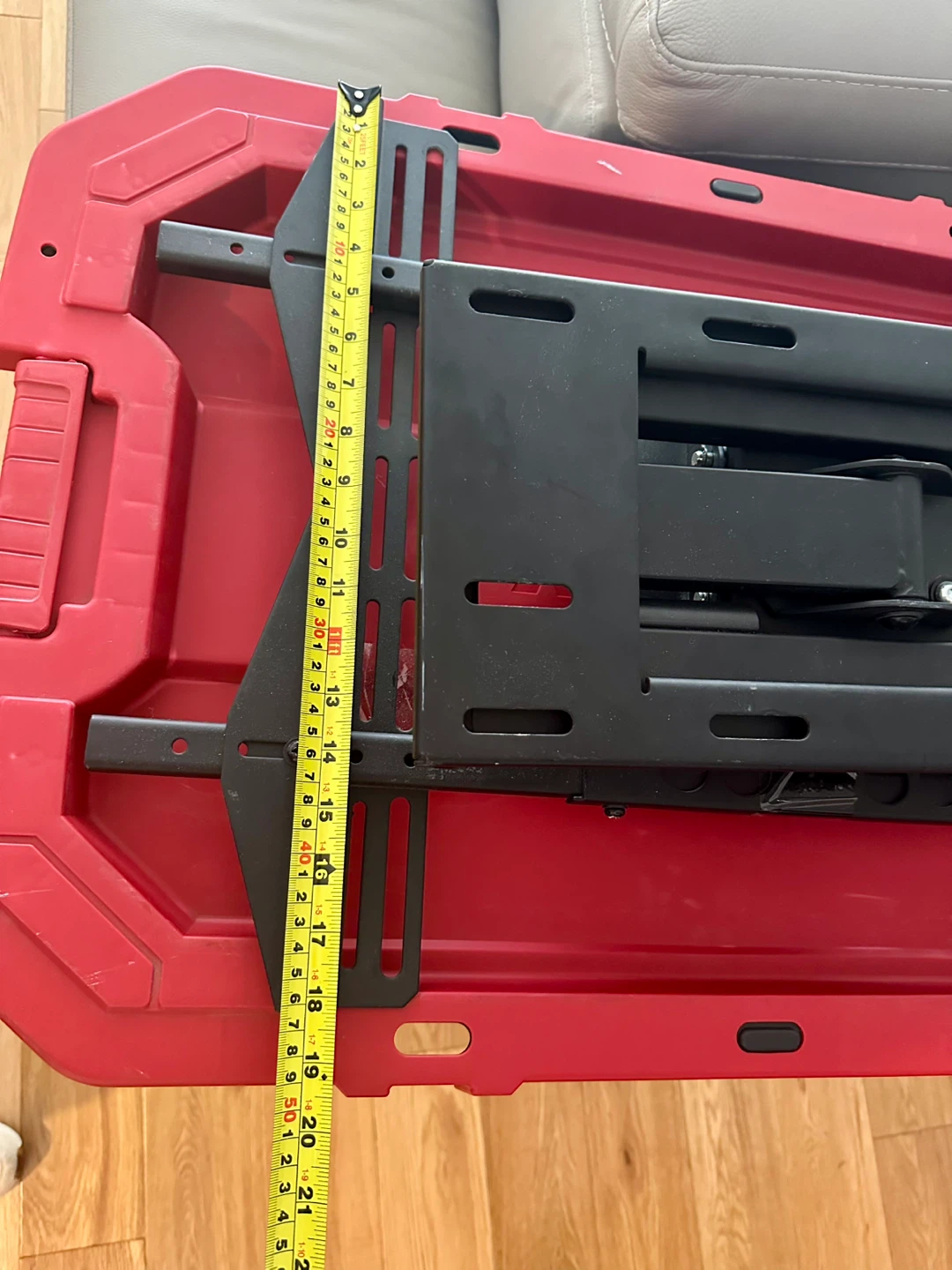 TV wall mount with extending arm - photo 3