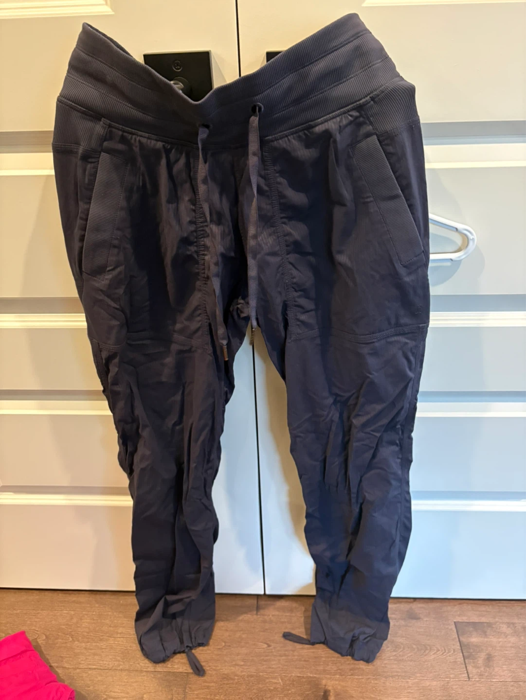 Dance studio mid rise pant regular in black night size 4
