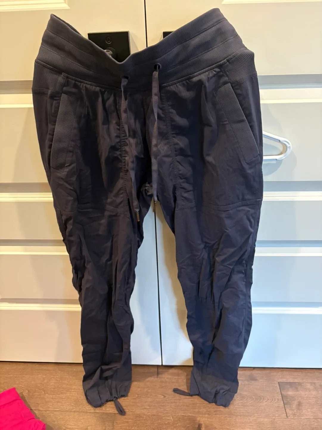 Dance studio mid rise pant regular in black night size 4