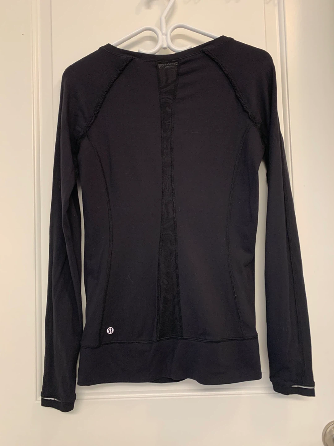 ⚽️ Lululemon Black Long Sleeve Top with Lace Detail