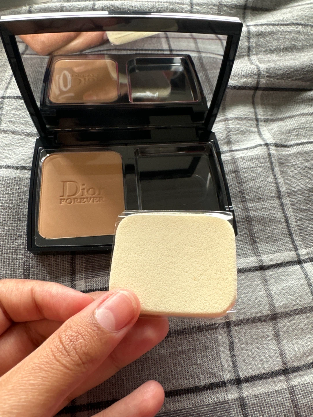 Dior Diorskin Forever Compact Foundation 040 - photo 3