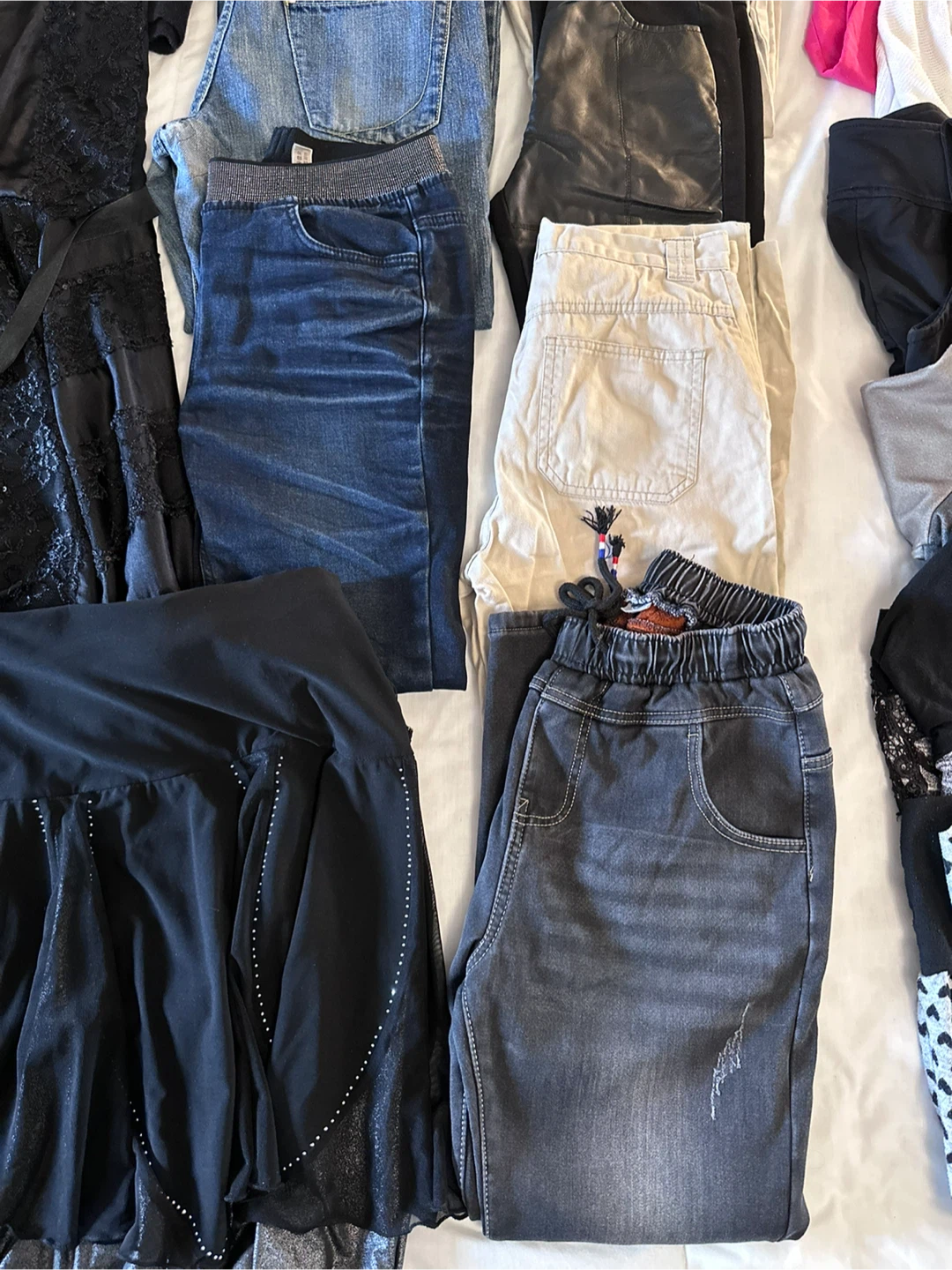 28 pieces women’s size medium clothing tops pants dresses ⚽️ - photo 3