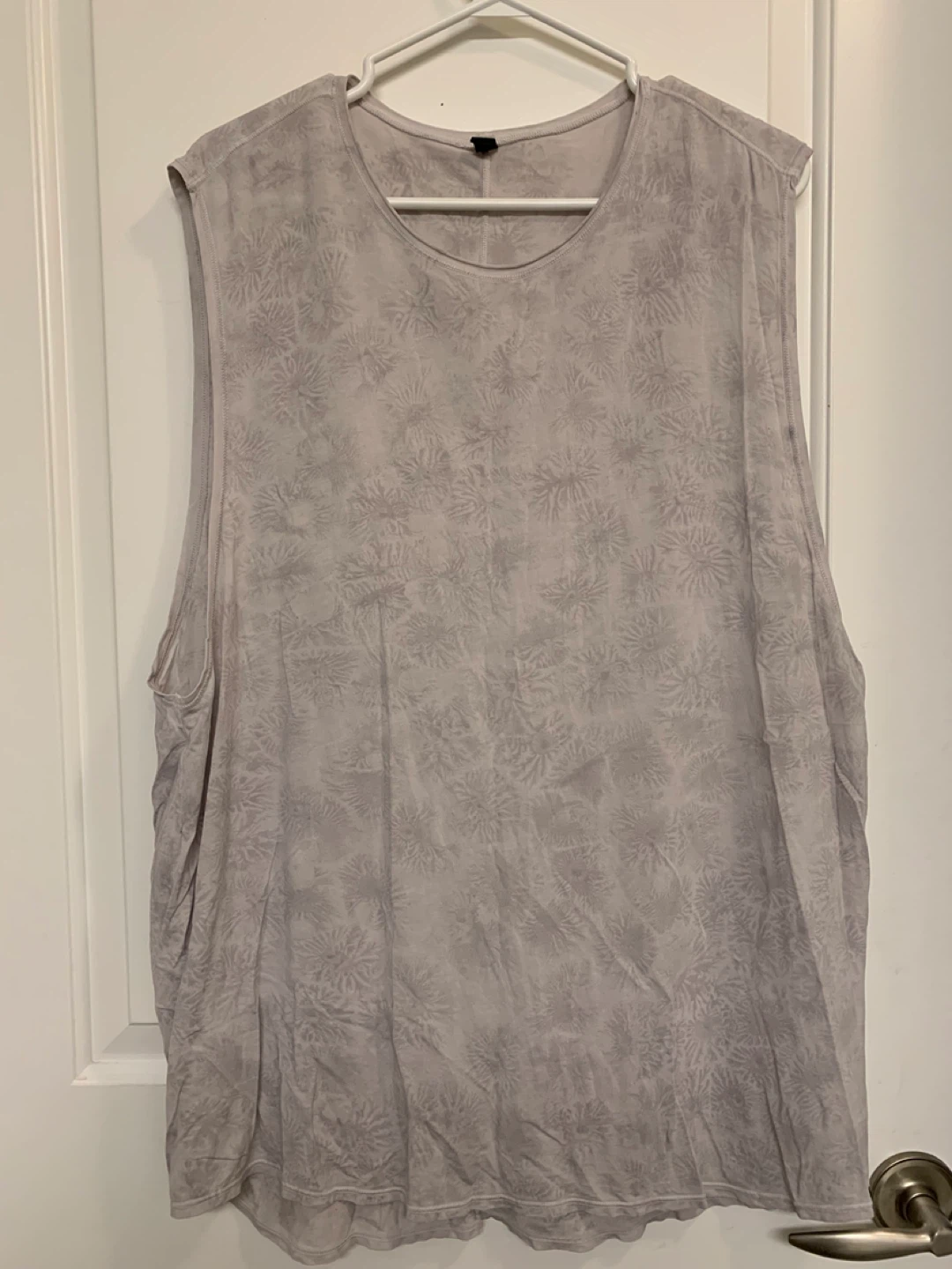 ⚽️ Lululemon Sleeveless Top Tank Grey Floral Print