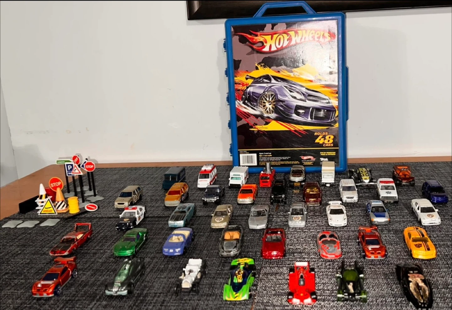 Fast Lane Racing + Hot Wheels Car Collection - photo 4
