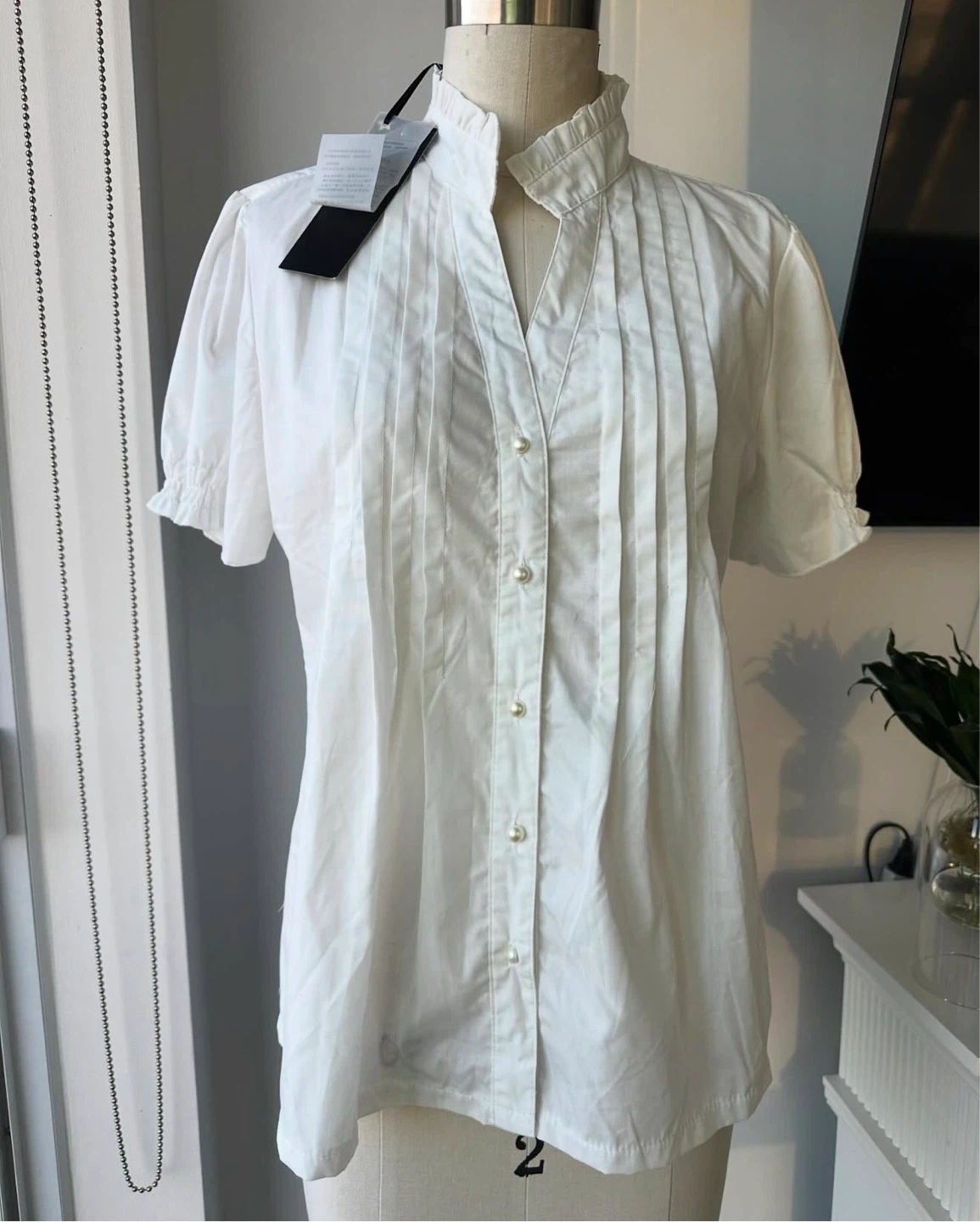 ⚽️New collared button up blouse size small