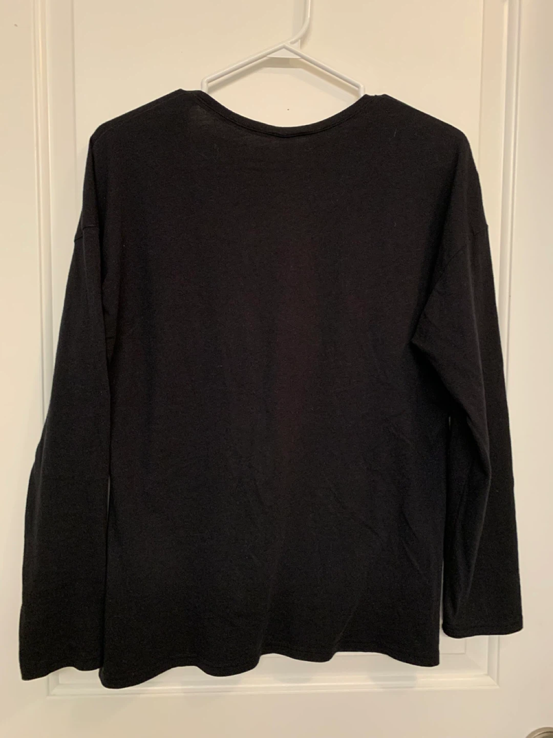 ⚽️ MEC Black Long Sleeve Top Size Medium - photo 2