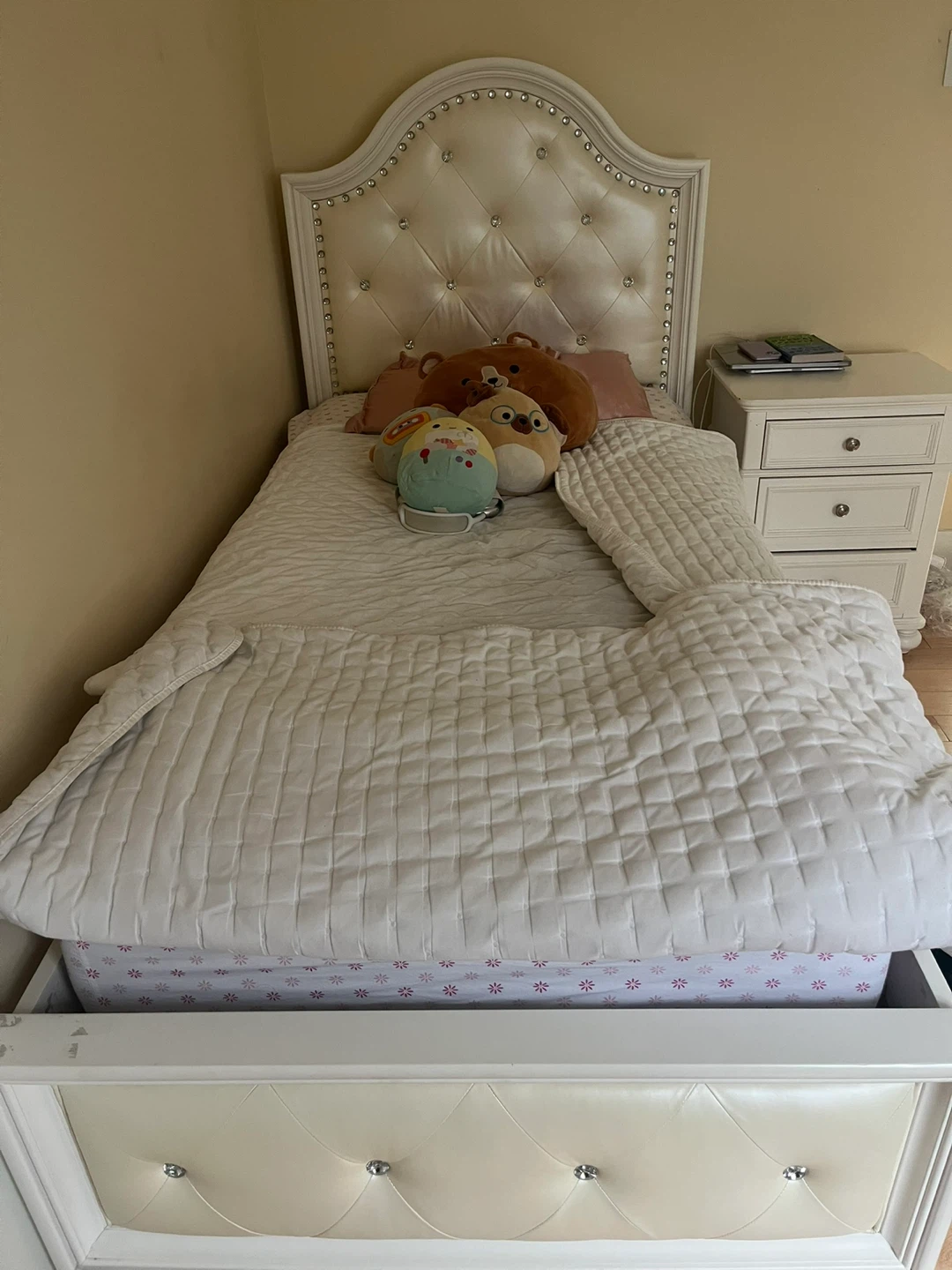 White Tufted Twin Bed Frame with Crystal Accents