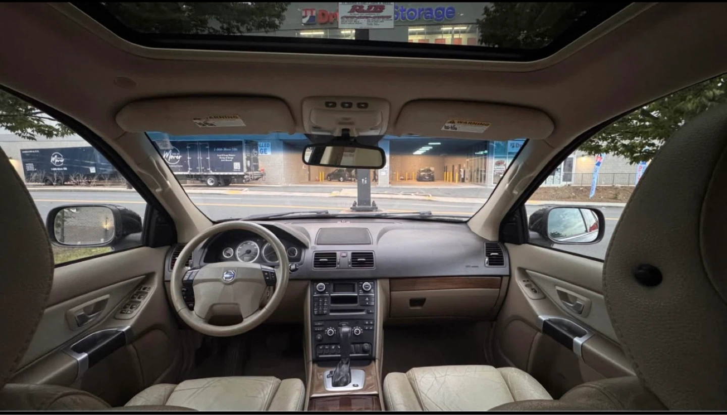 20011 Volvo XC90 • 3.2 Premier Plus Sport Utility 4D - photo 5