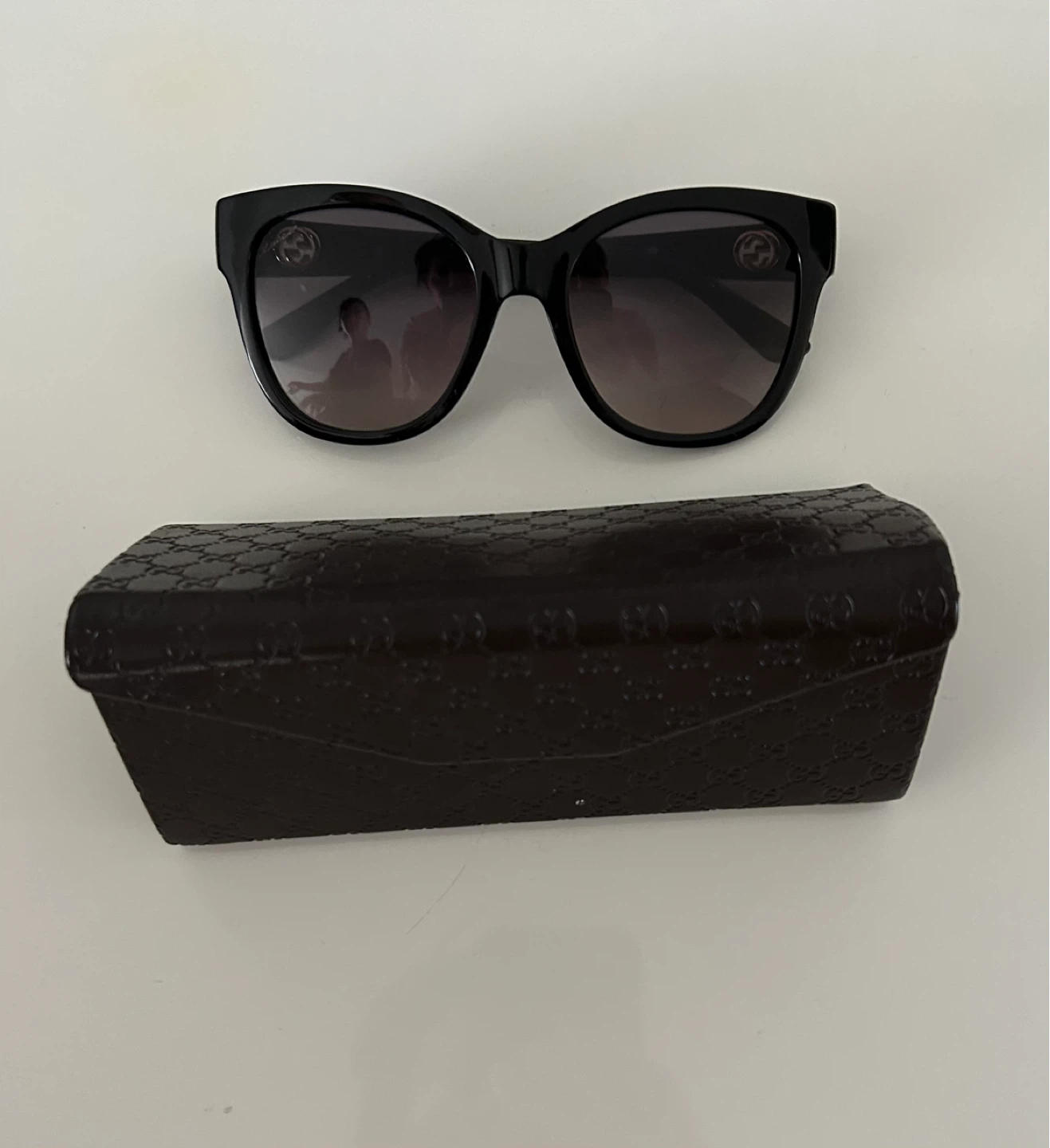 Gucci Sunglasses with Case - photo 4