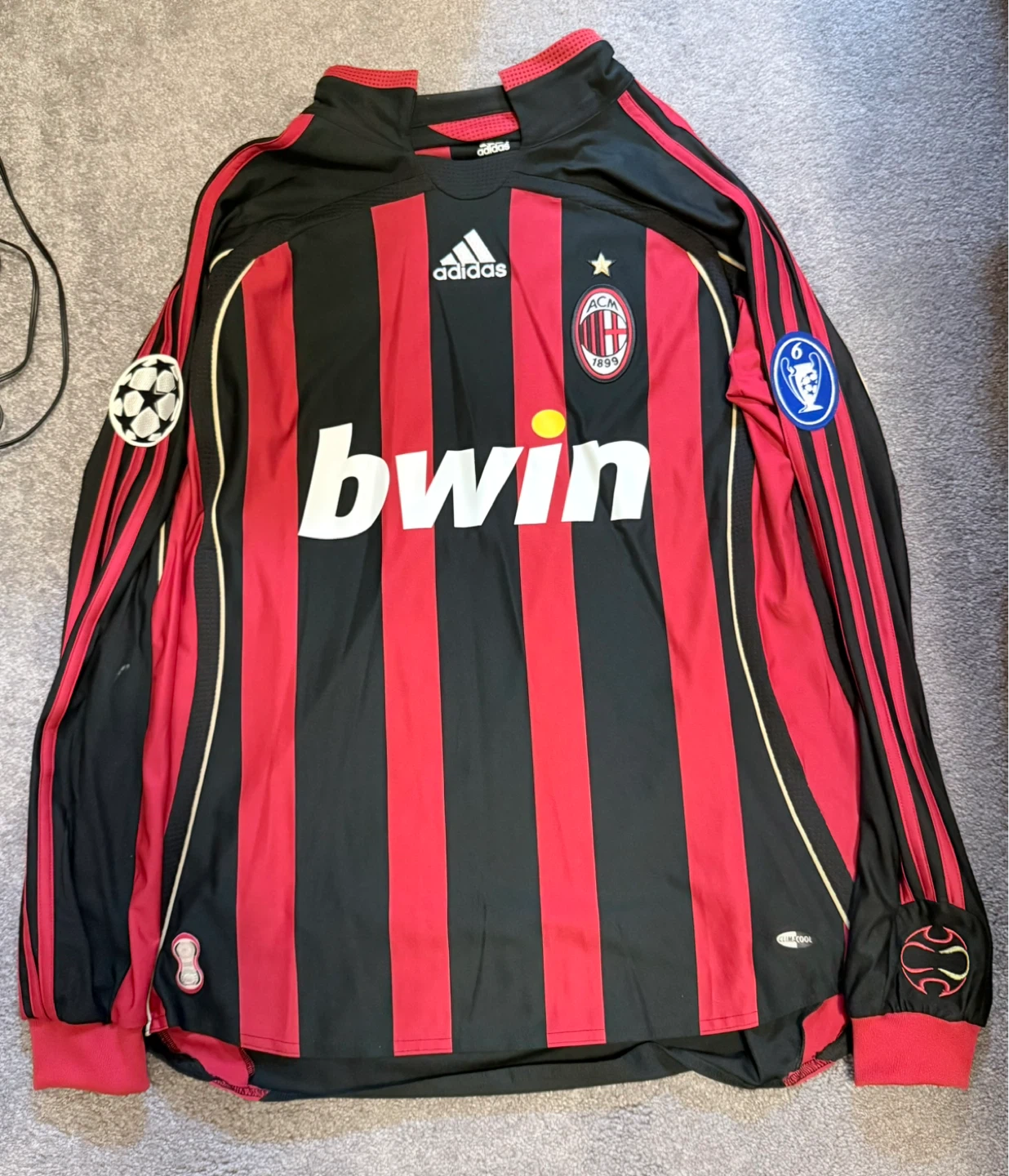 ⚽️ Authentic long-sleeve AC Milan Soccer Jersey