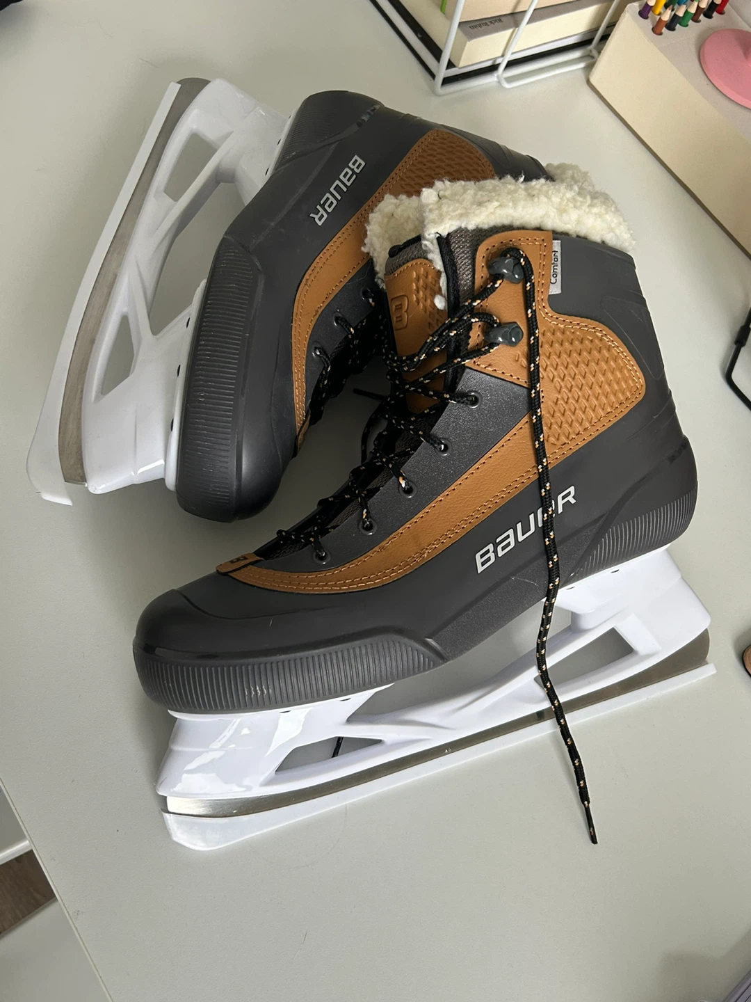 Bauer Ice Skates - size 11 US ADULT - photo 4