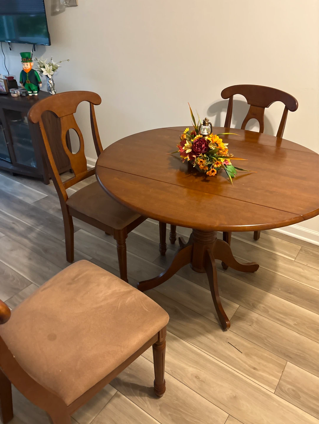 Round Wooden Dining Table with 3 Chairs