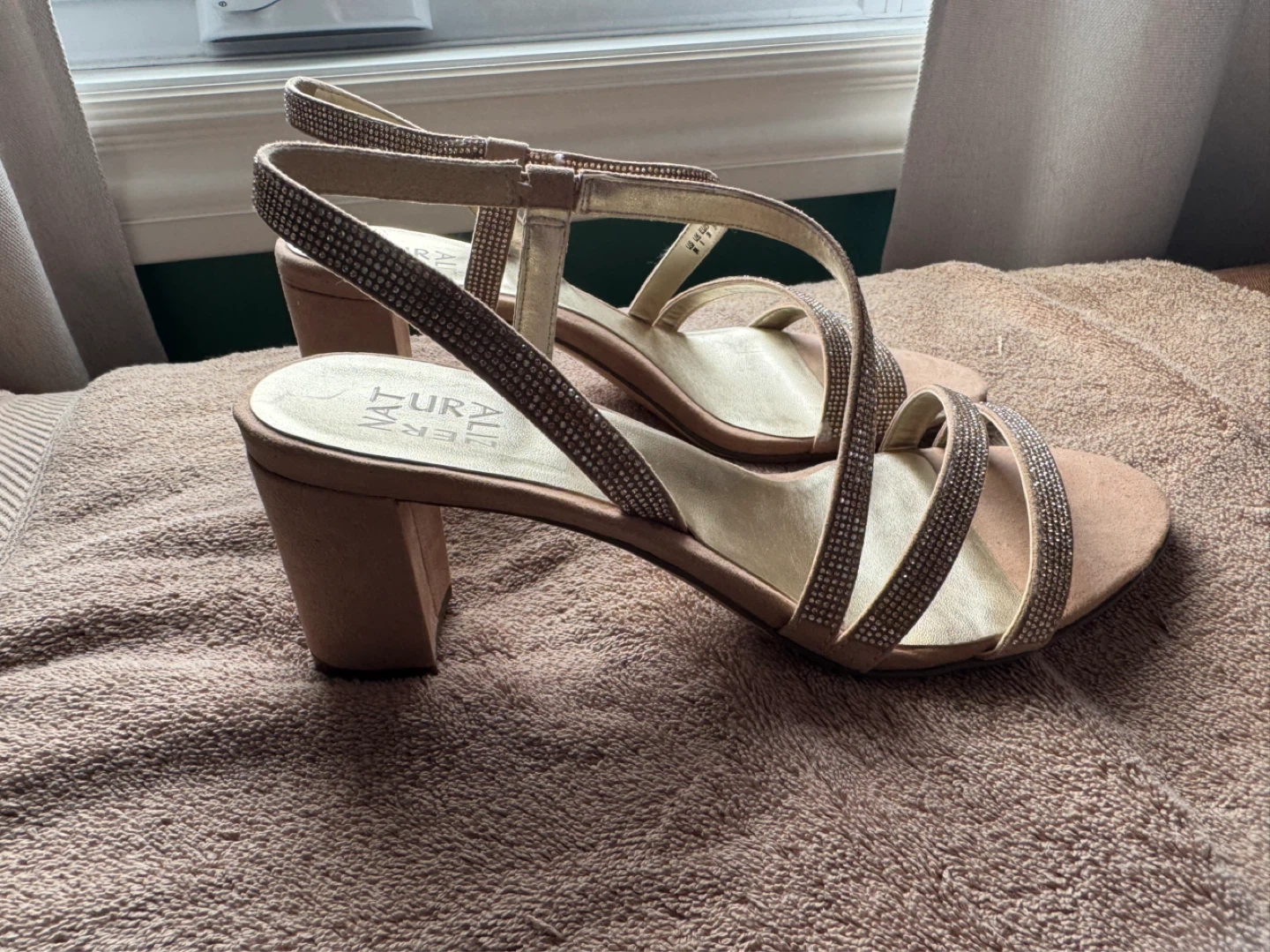 Naturalizer Vanessa Heels Size 9M