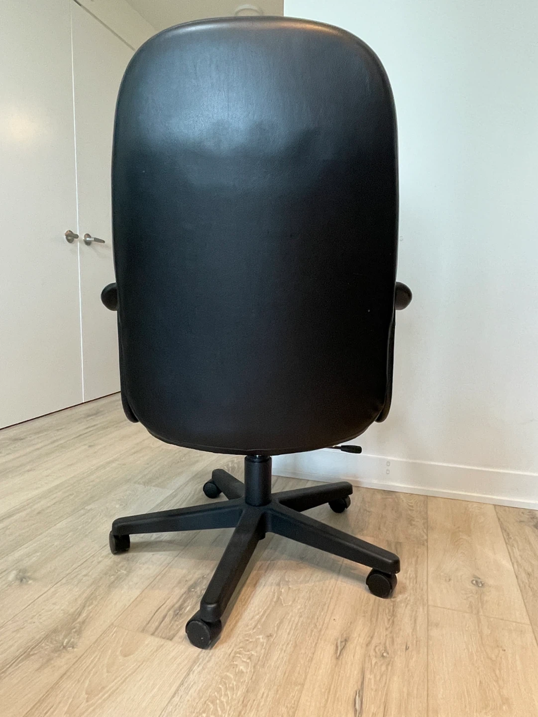 Black Leather Office Chair - photo 5