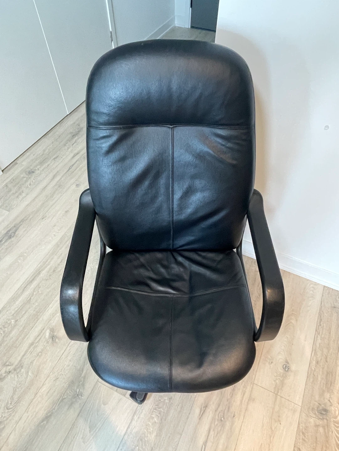 Black Leather Office Chair - photo 4