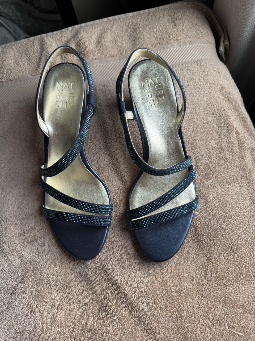 Naturalizer Vanessa2 Navy Heels - Size 9 - photo 3