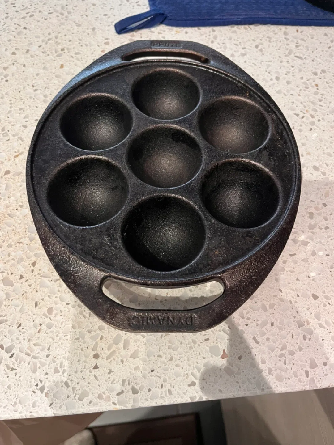 Cast Iron 7-Cup Appam Pan - photo 2