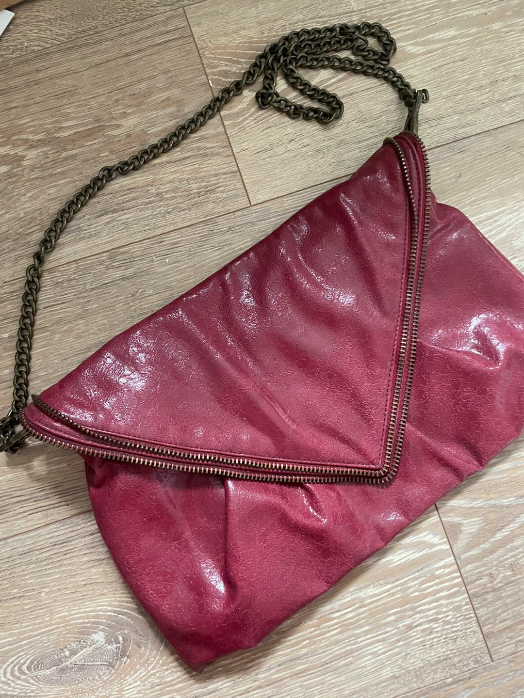 ⚽️Matt & Nat Faux Leather Clutch with Chain Strap