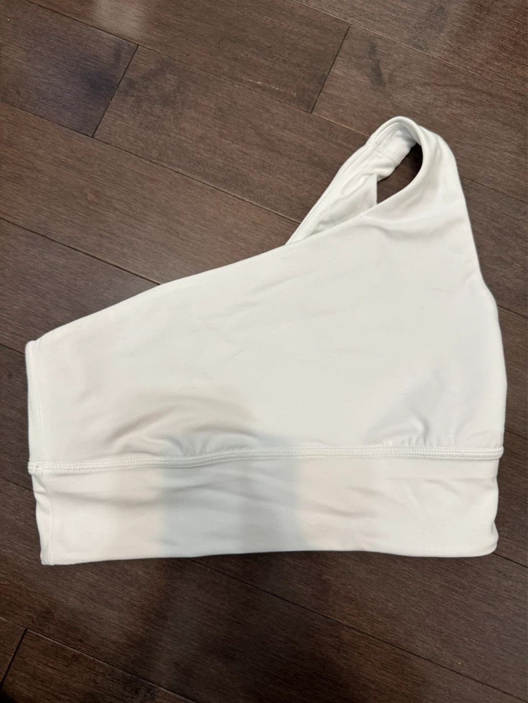 Lululemon Bend This One-Shoulder Bra ⚽️