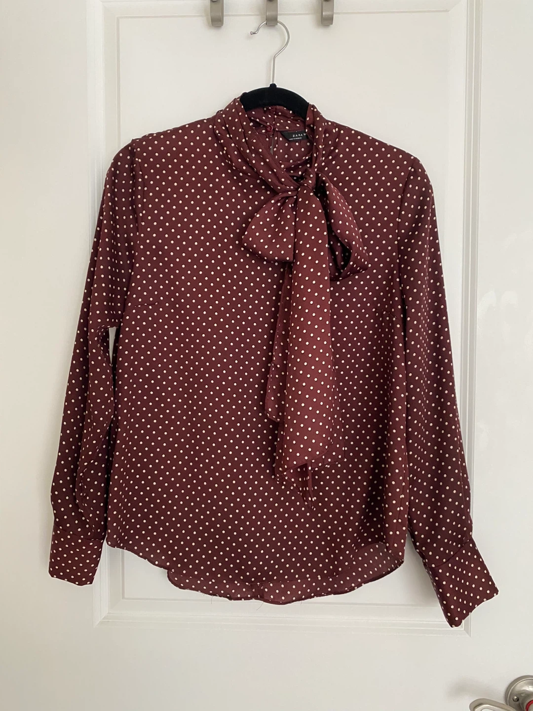 ZARA Woman Polka Dot Bow Blouse ⚽️