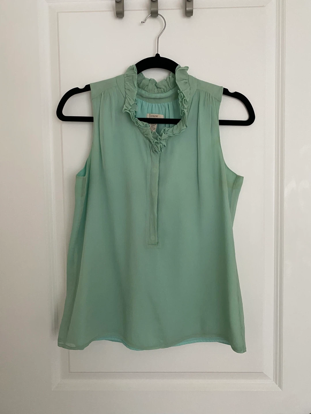 J.Crew Sleeveless Ruffle Neck Blouse ⚽️