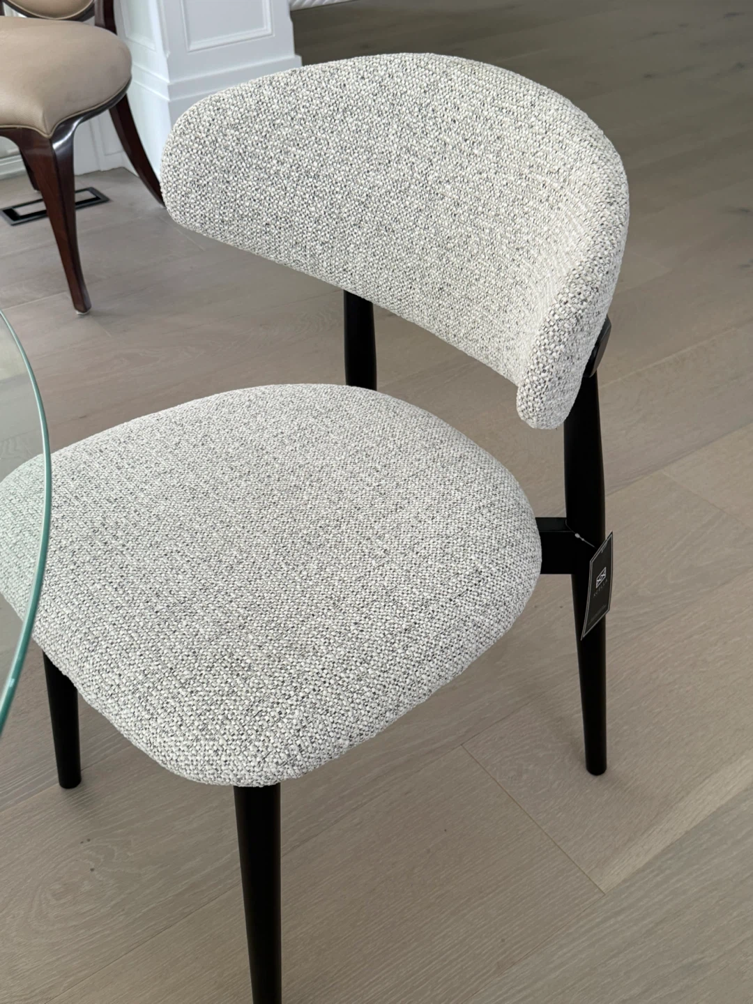 XCELLLA Furniture Chairs - photo 2