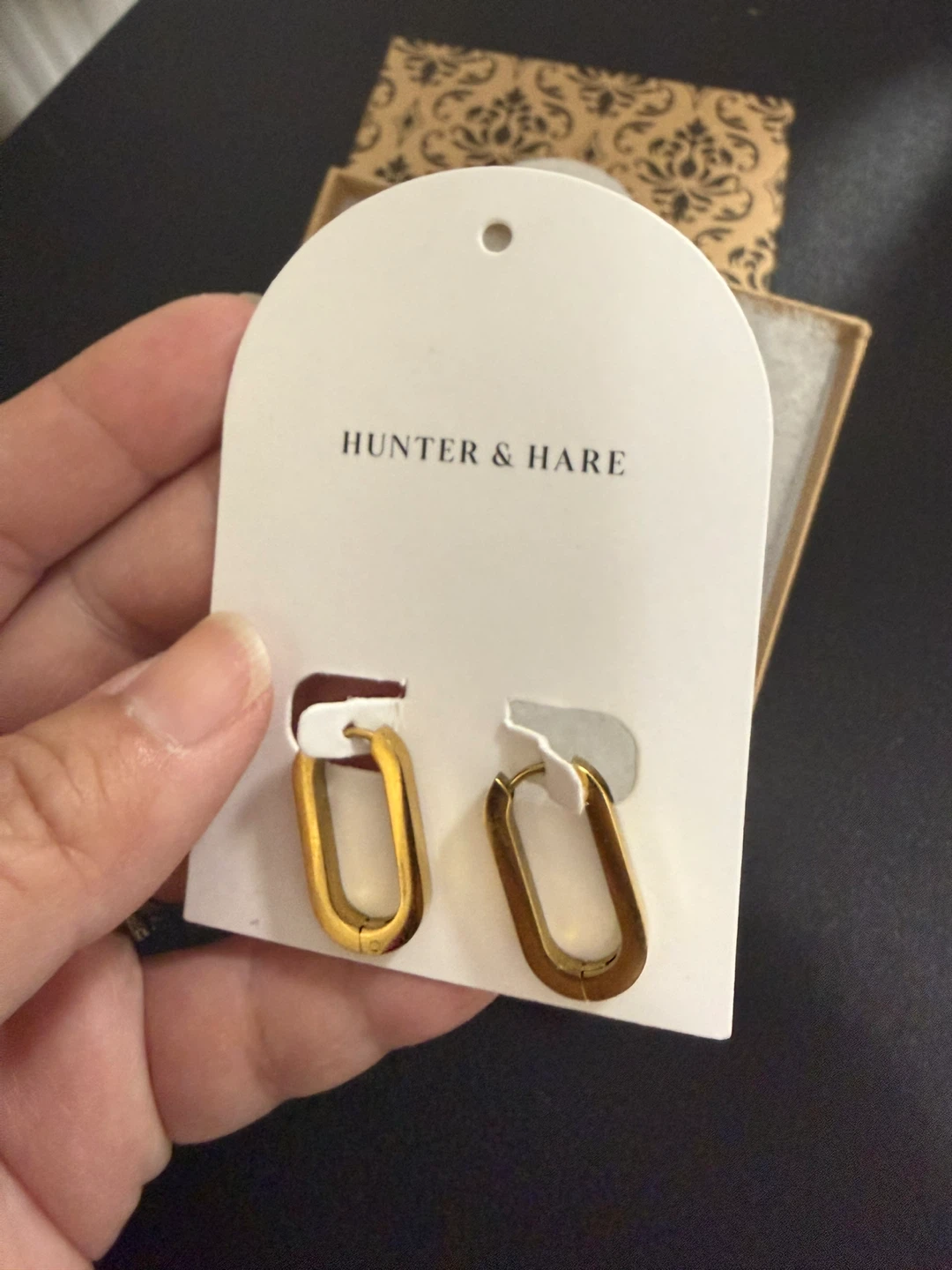 Hunter & Hare Gold Oval Hoop Earrings - photo 2