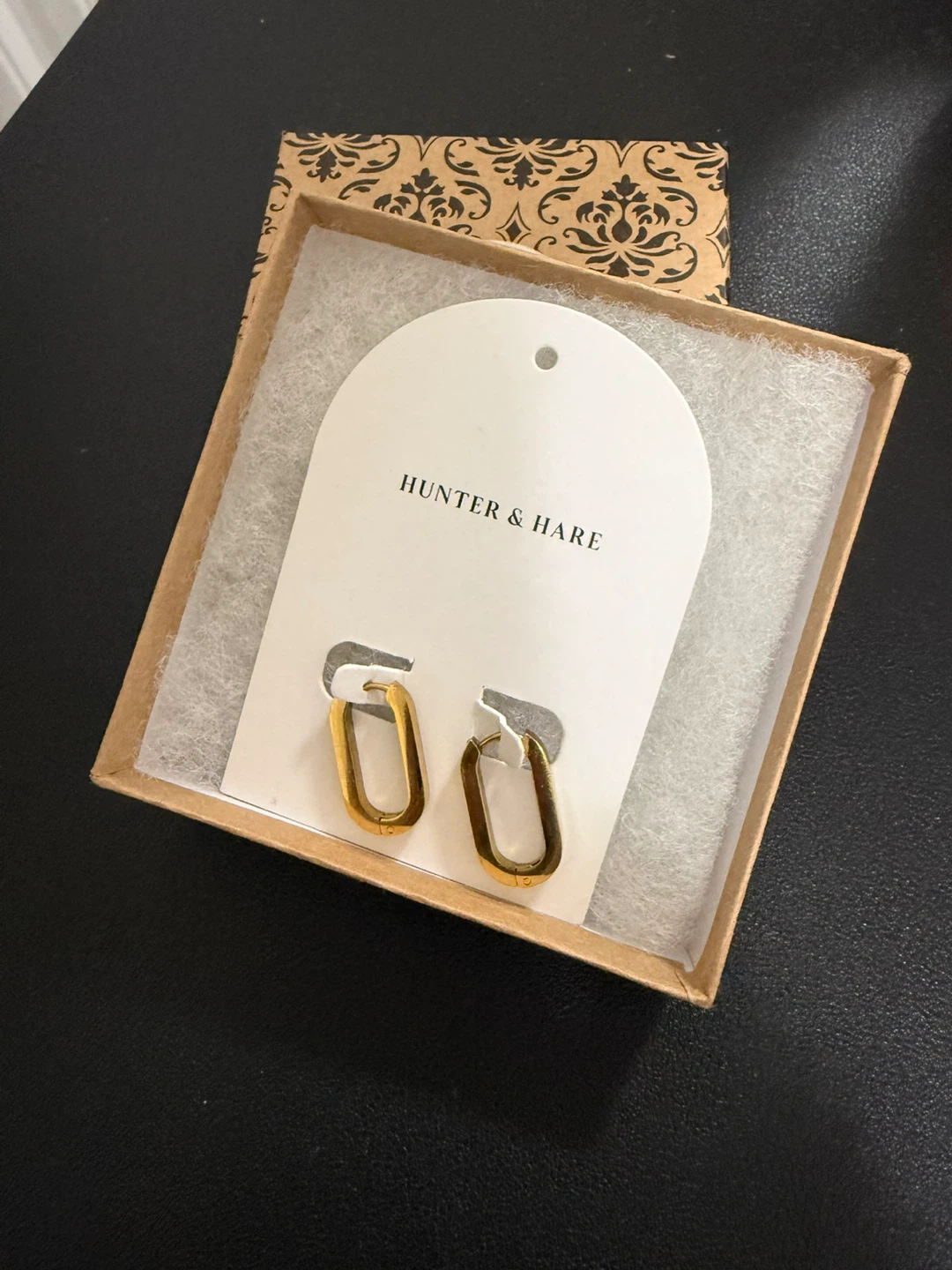 Hunter & Hare Gold Oval Hoop Earrings
