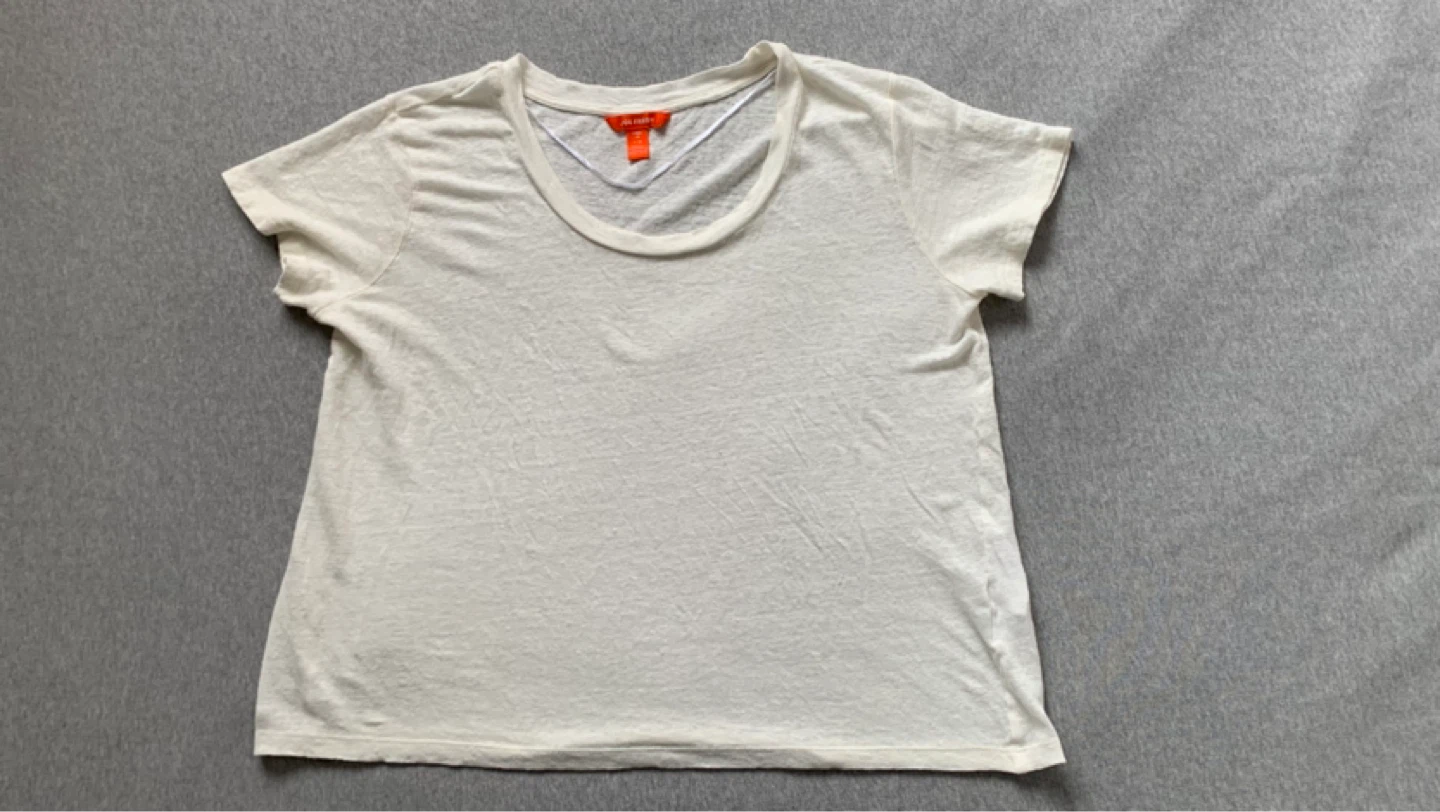 Ladies Size Large White Linen Shirt - HAS A SMALL HOLE ⚽️