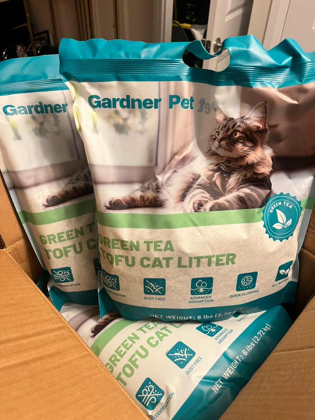 3 new bags of cat litter