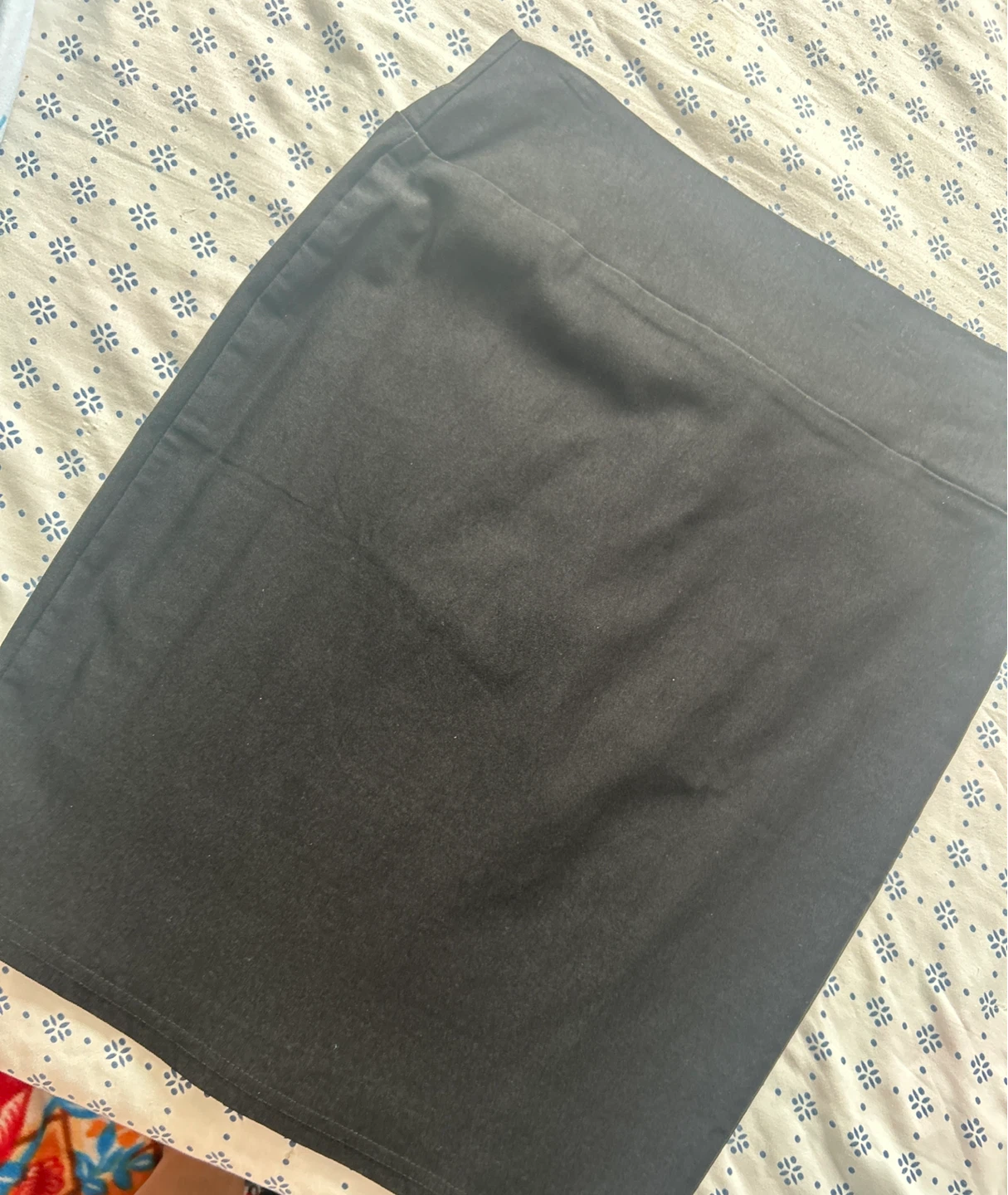 Dots Black Pencil Skirt - Size M ⚽️ - photo 3