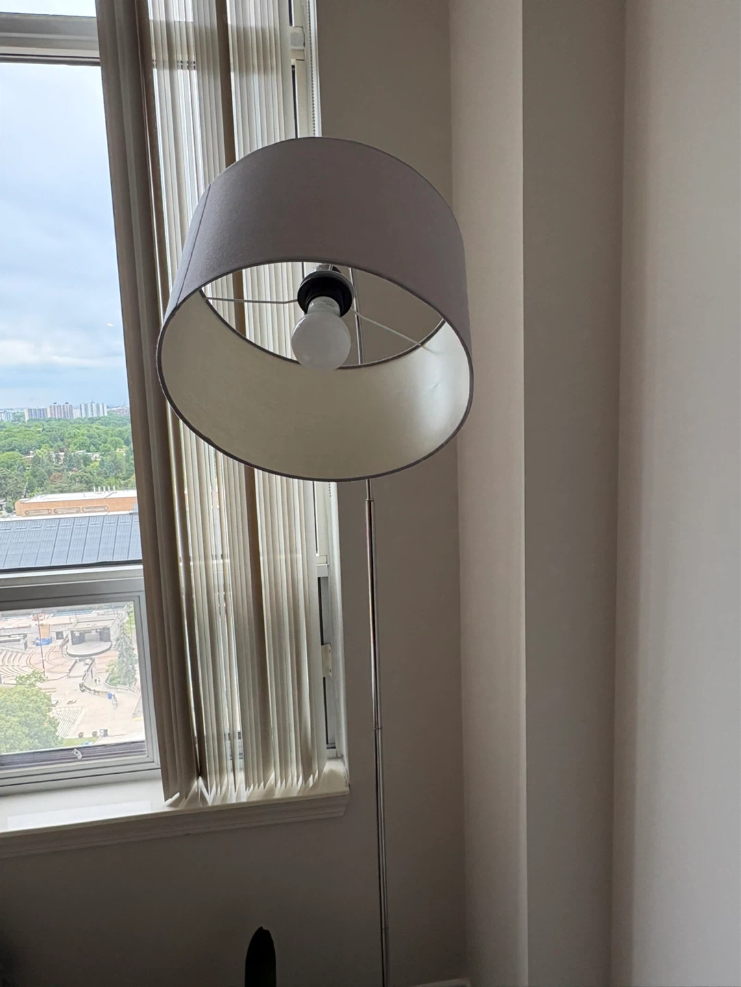 Floor Lamp - photo 2