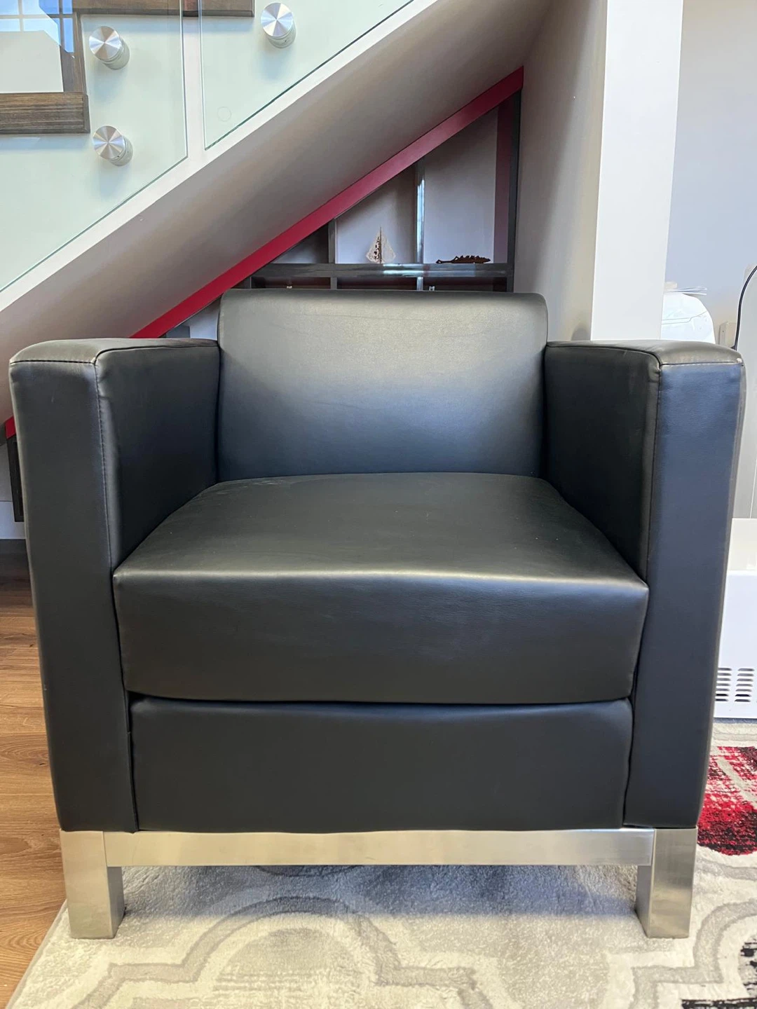 Sofa chairs with table