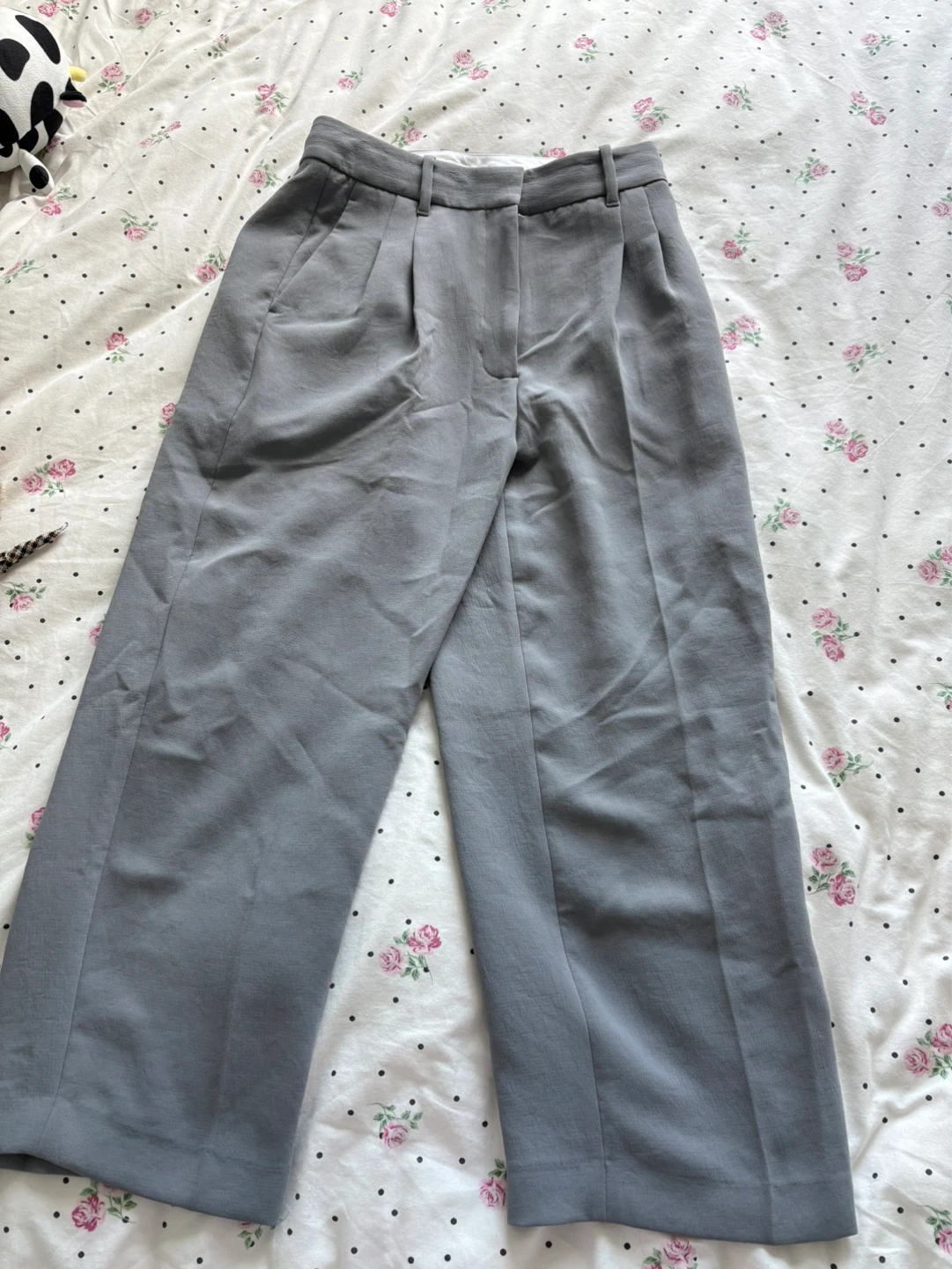 Aritzia  Effortless Pant Cropped Crepette - Size 6 Short - photo 3