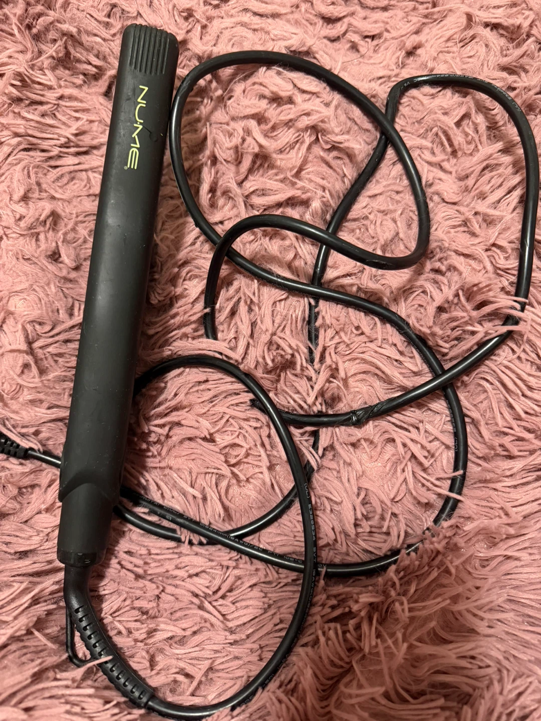 NUME Flat Iron Hair Straightener - photo 2