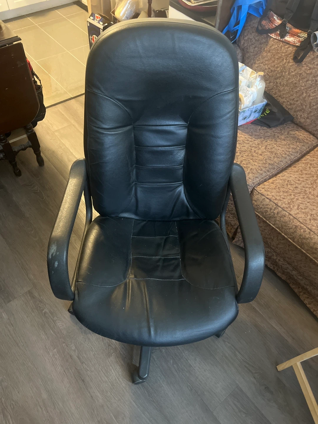 Moving must go! Black Office Chair