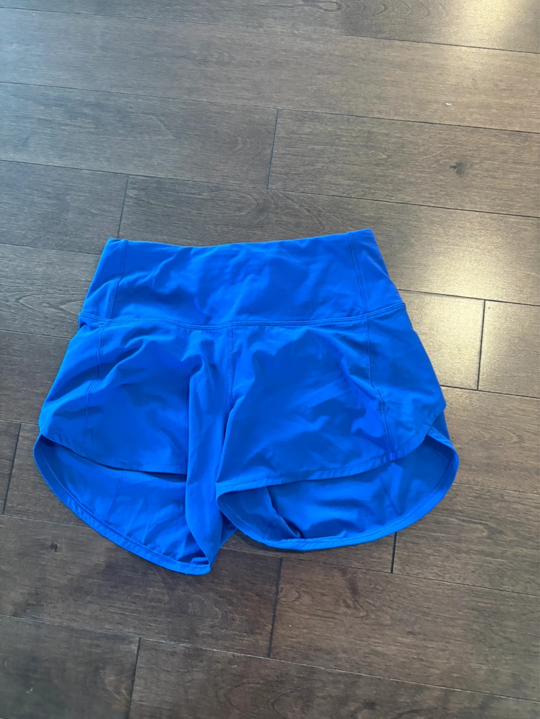 Lululemon size 4 blue shorts