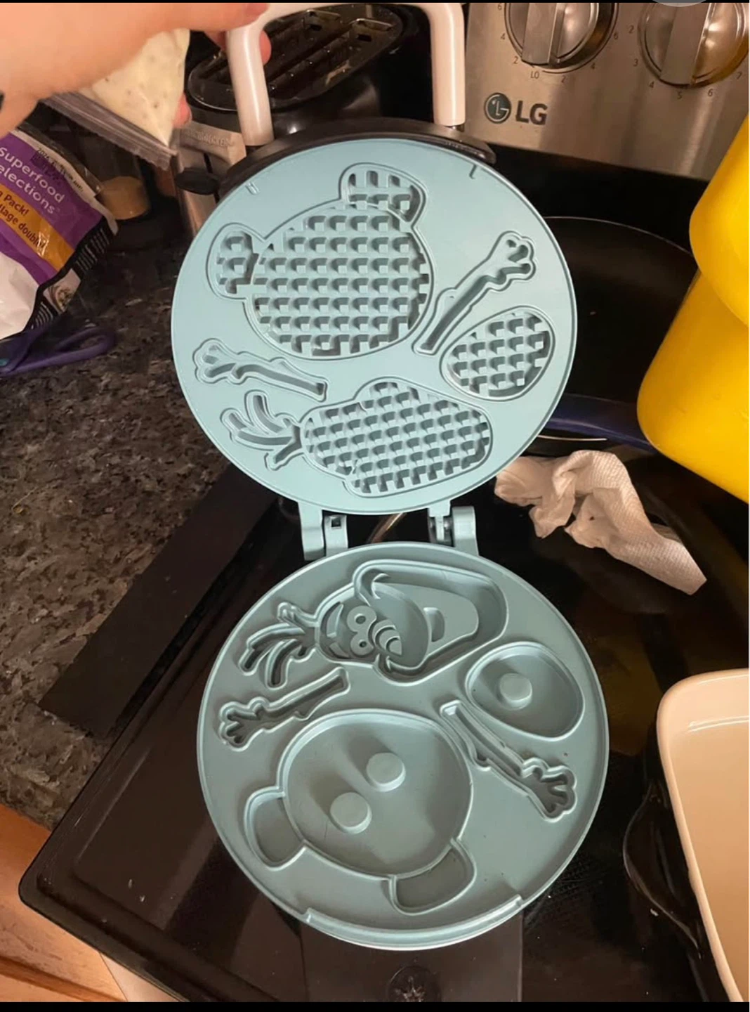 Disney Olaf Waffle Maker ⚽ - photo 2